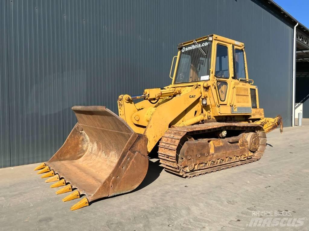 CAT 953 - Ripper Larvebåndslæssere