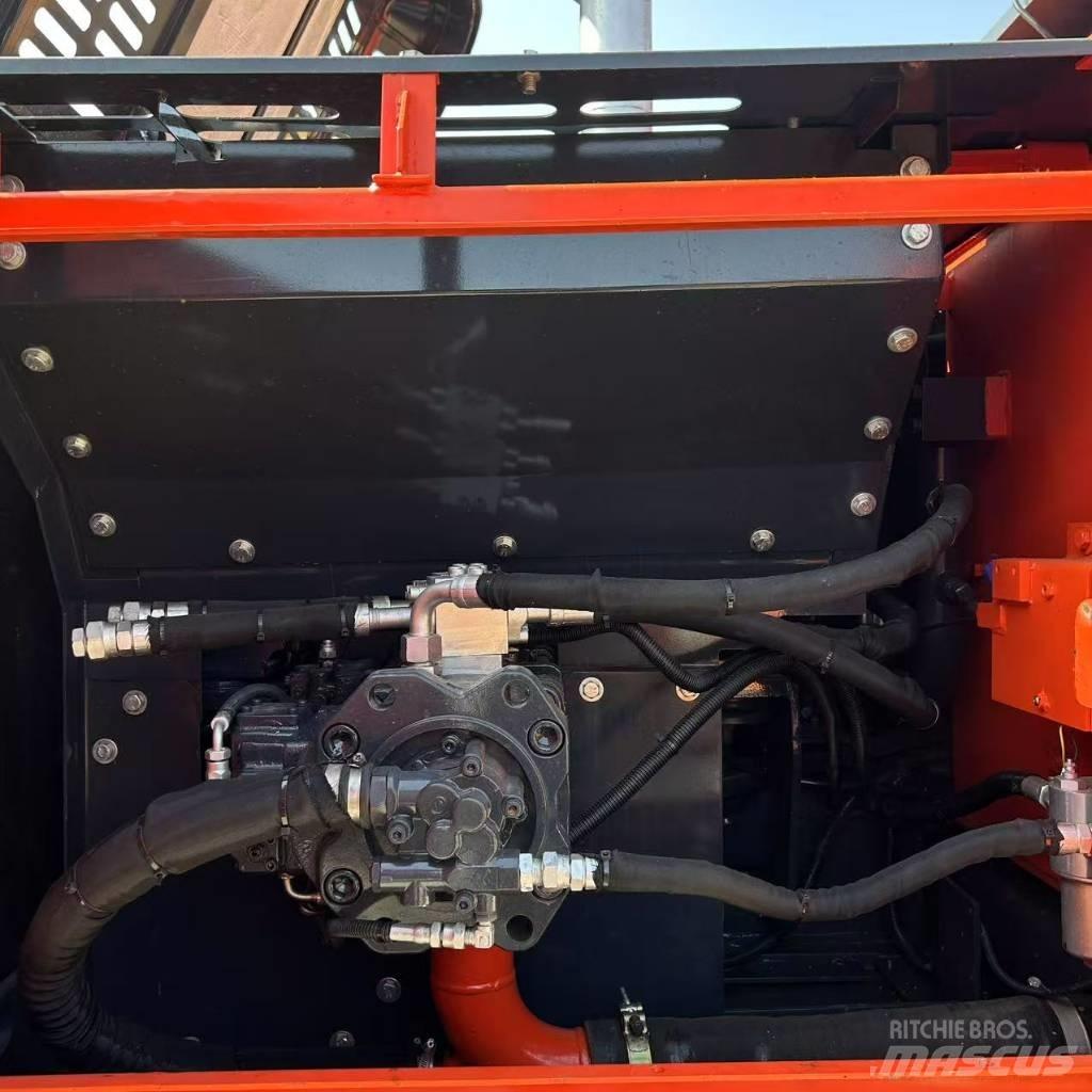 Doosan 225LC-9c Gravemaskiner på larvebånd