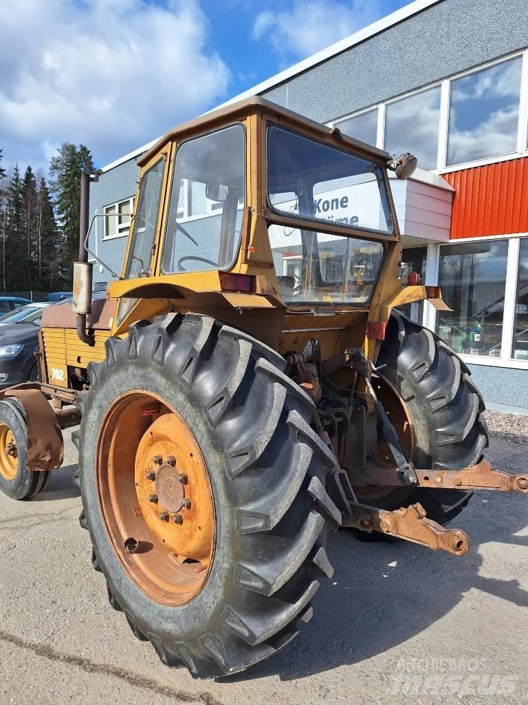 Valmet 702 Traktorer