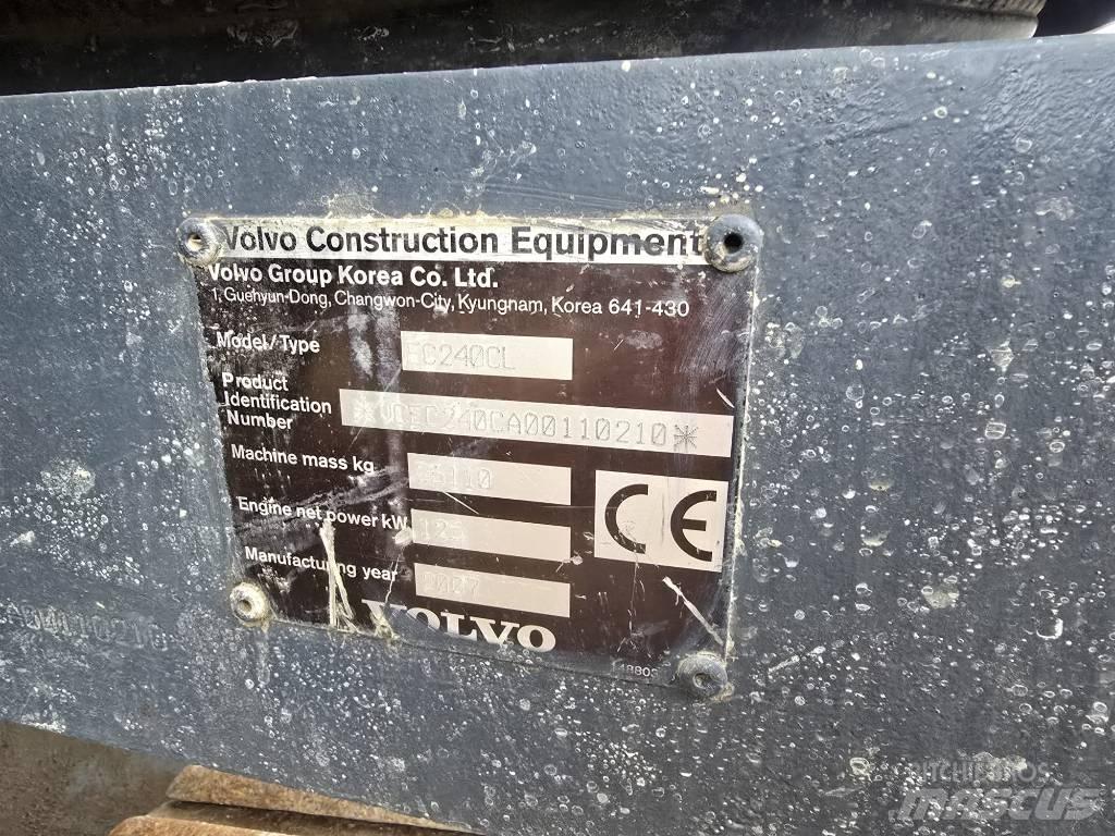 Volvo EC 240 C Gravemaskiner på larvebånd