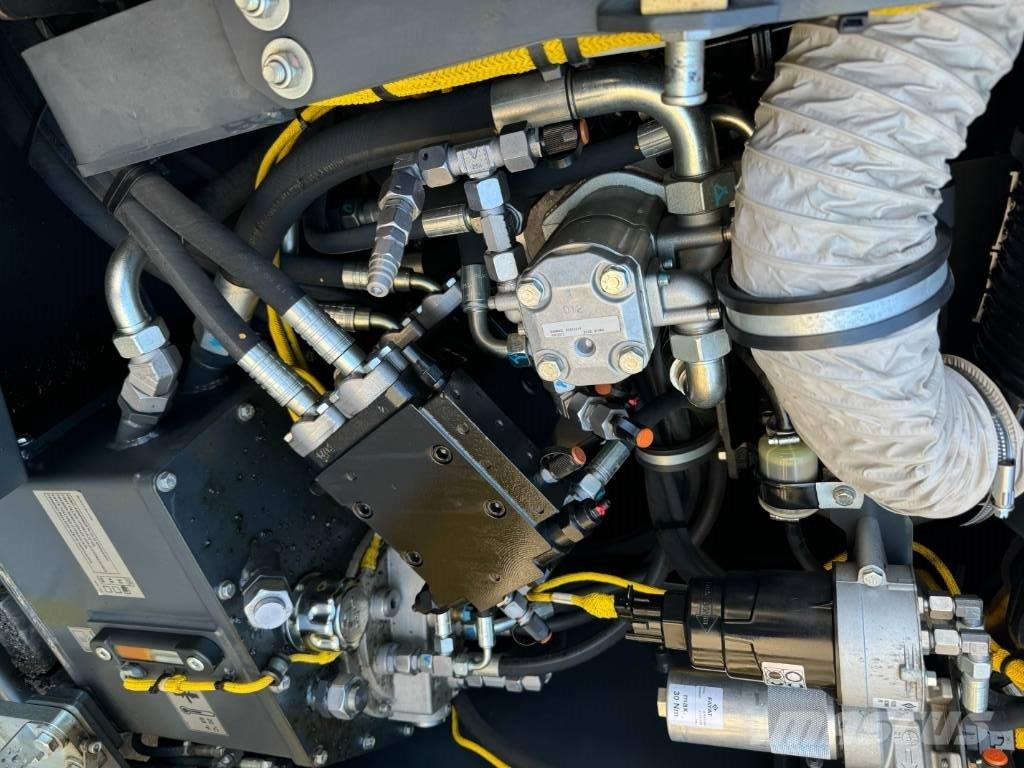 Bomag BF 300 C-2 Asfaltudlæggere