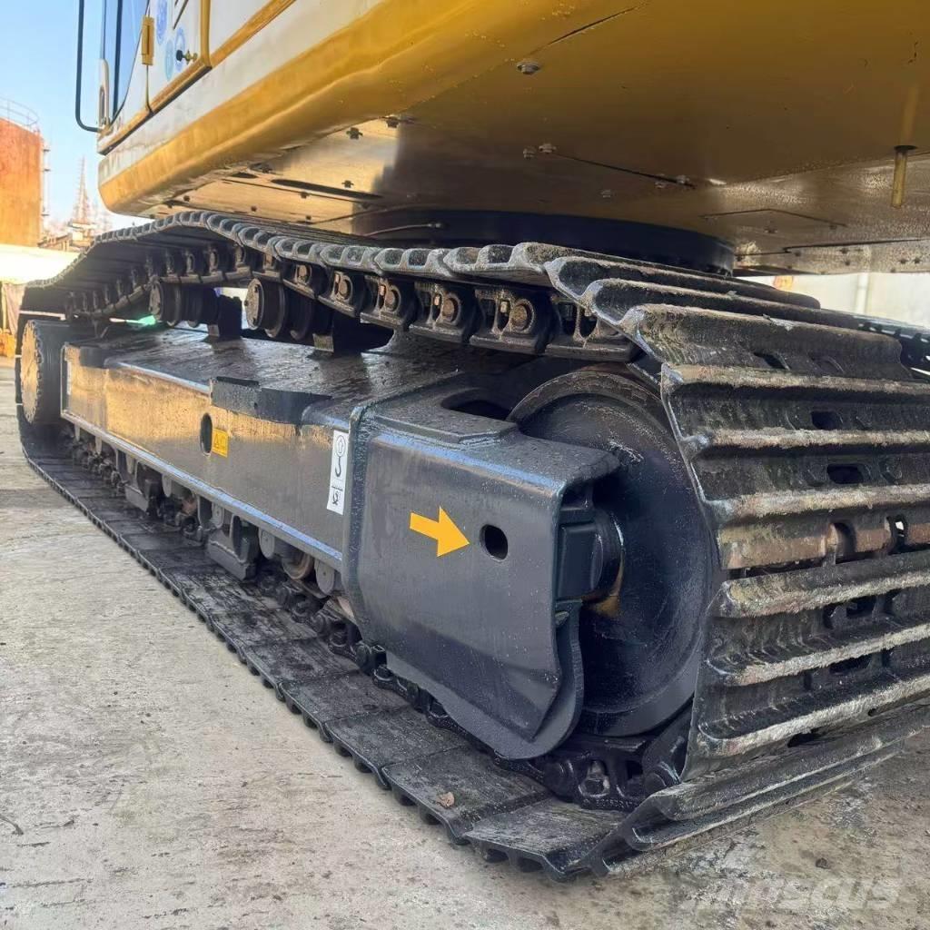 Komatsu PC 300 Gravemaskiner på larvebånd