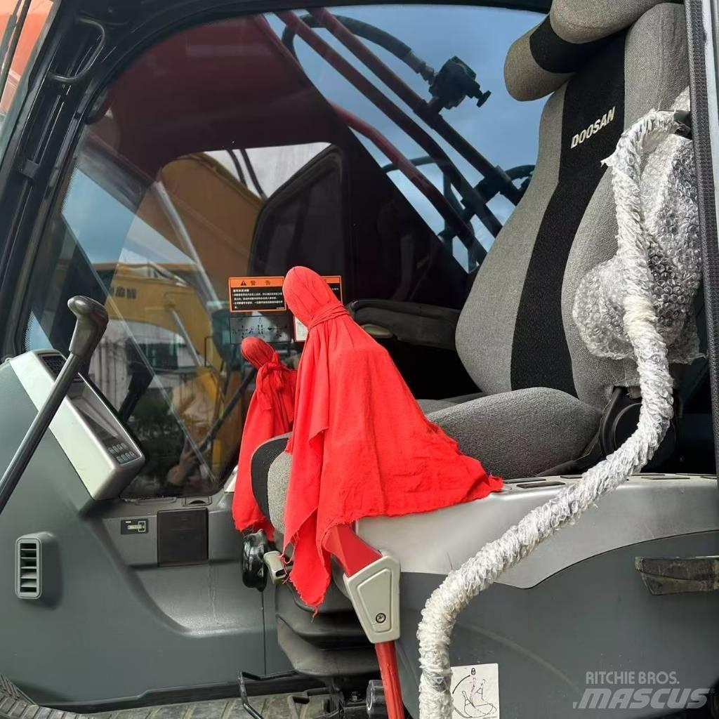 Doosan 225LC-9 Gravemaskiner på larvebånd