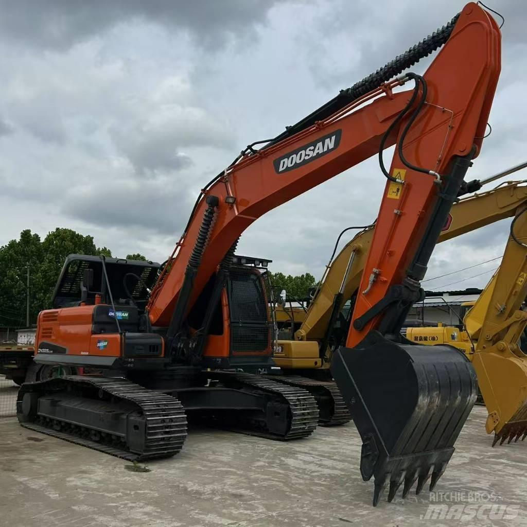 Doosan 225LC-9 Gravemaskiner på larvebånd