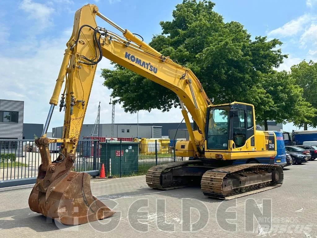 Komatsu PC210 LC-8 Gravemaskiner på larvebånd