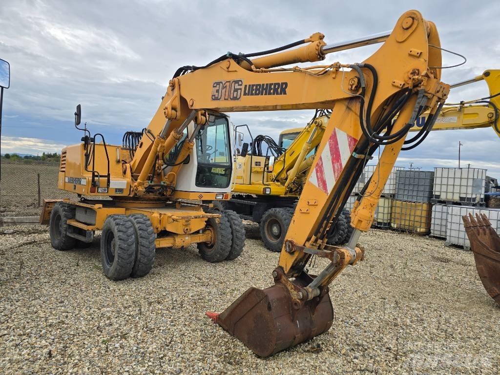 Liebherr A 316 Gravemaskiner på hjul