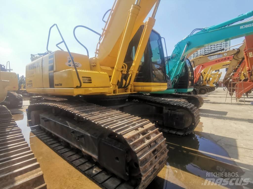 Komatsu PC 200-6 Gravemaskiner på larvebånd