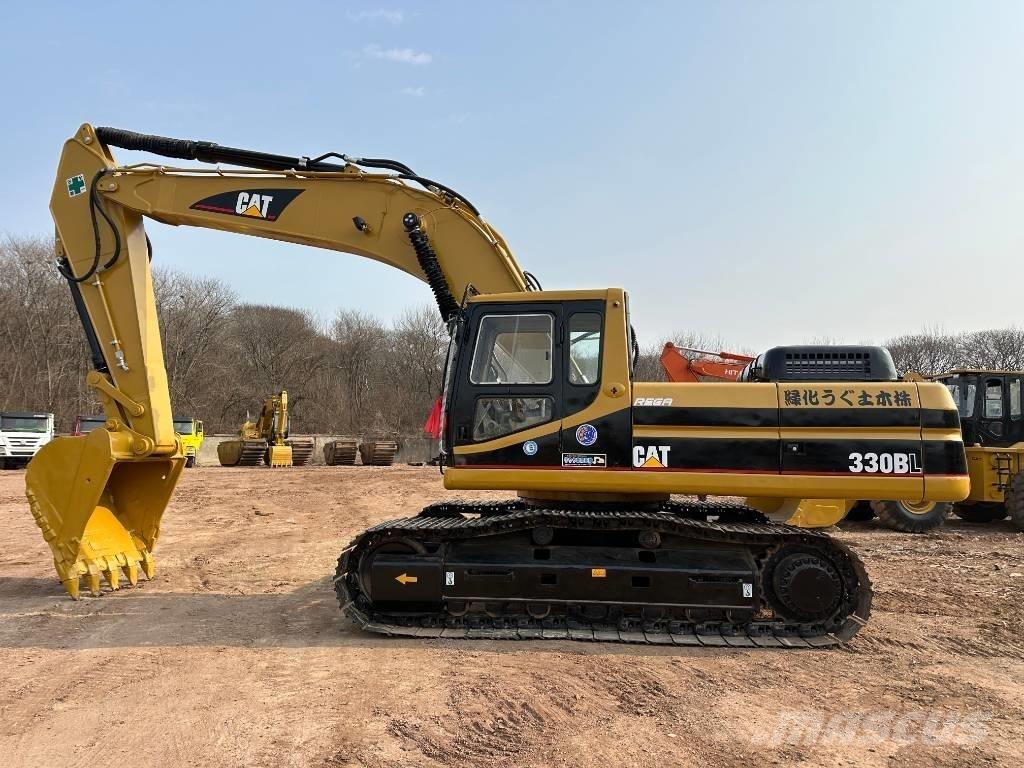 CAT 330B Gravemaskiner på larvebånd