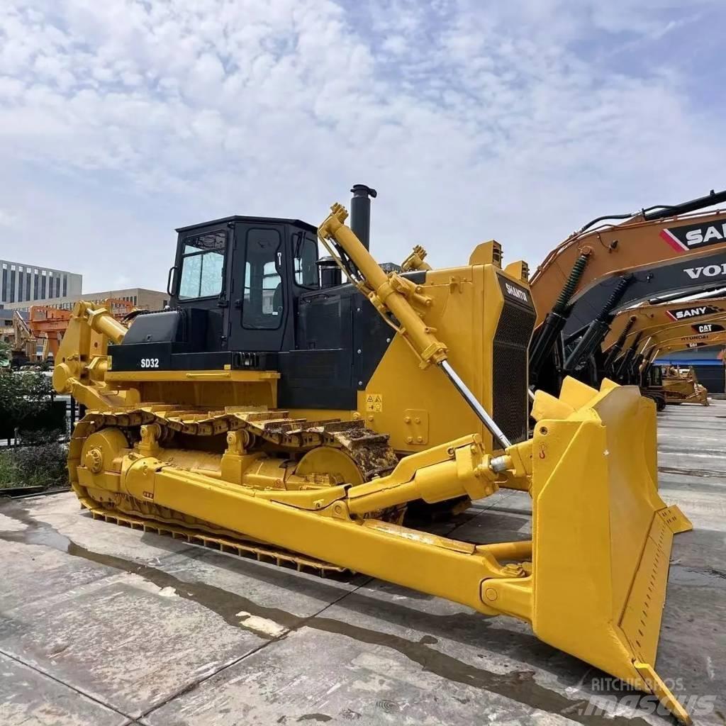 Shantui SD 32 Bulldozer på larvebånd