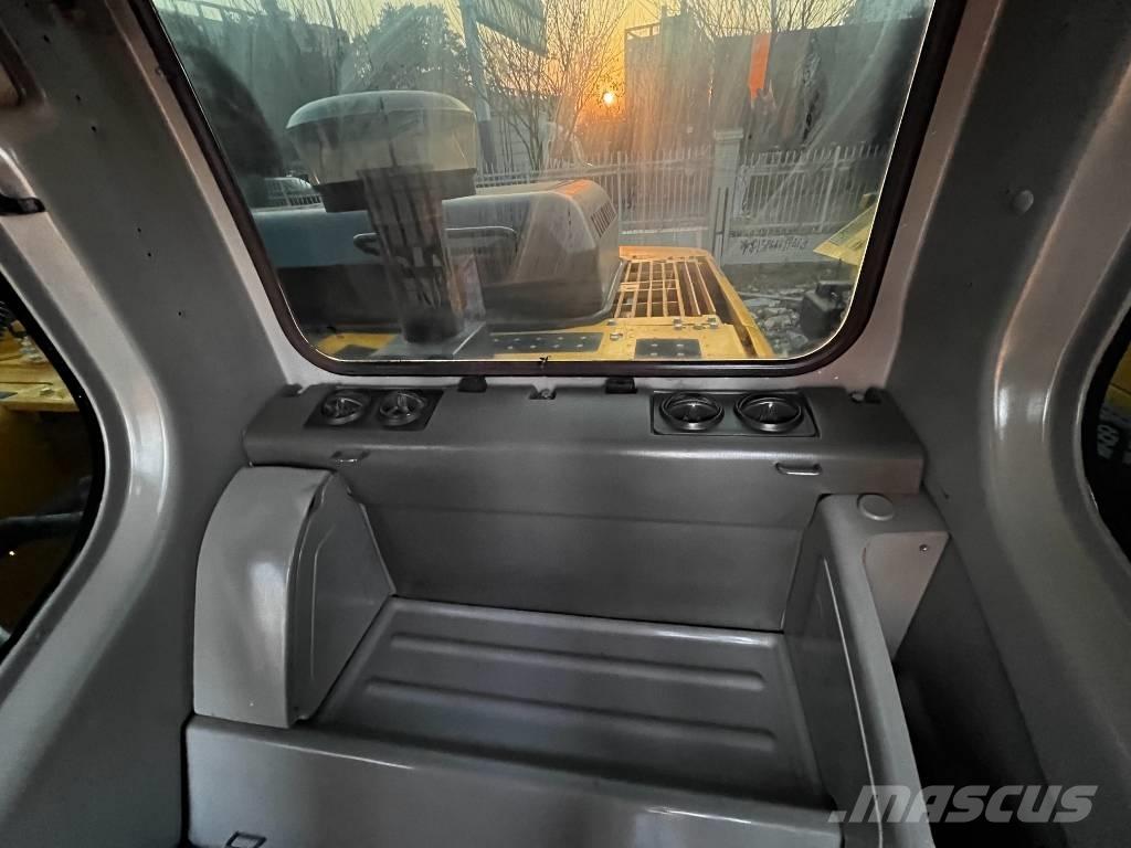 Komatsu PC270 Gravemaskiner på larvebånd