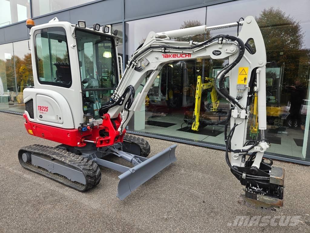 Takeuchi TB 225 Minigravemaskiner
