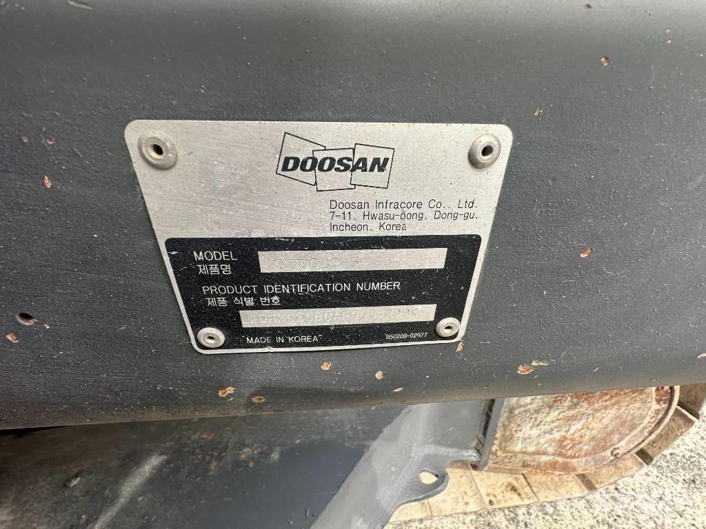 Doosan DX 300 LC-5 Gravemaskiner på larvebånd