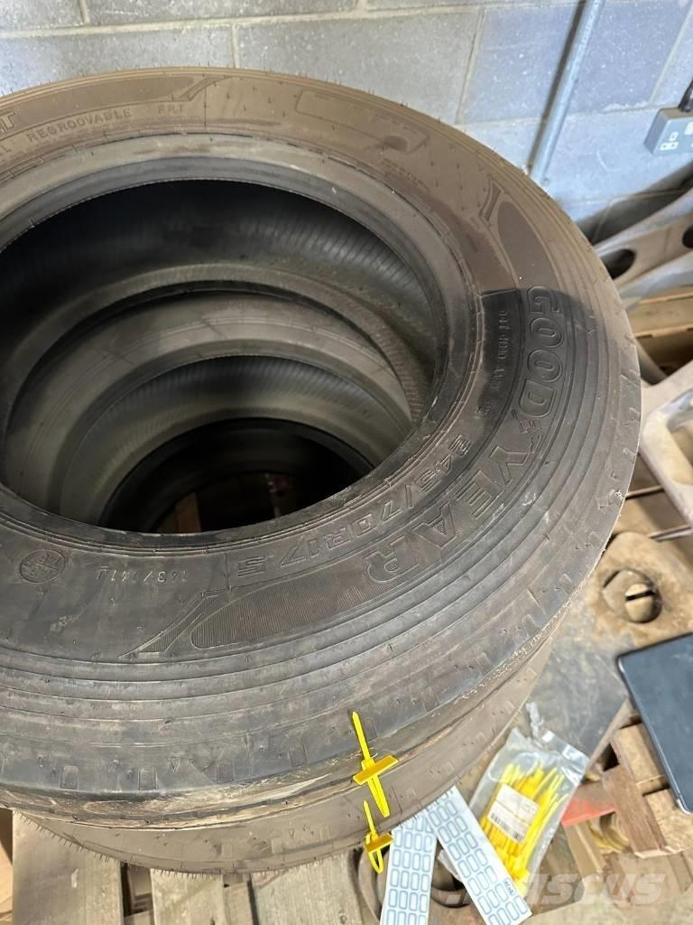 Goodyear 245/70R17 Dæk, hjul og fælge