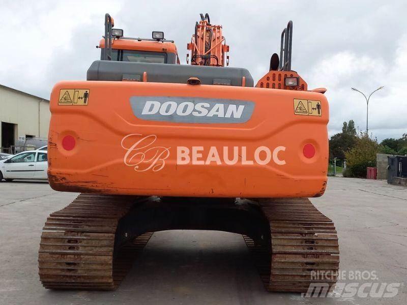 Doosan DX 225 LC Gravemaskiner på larvebånd