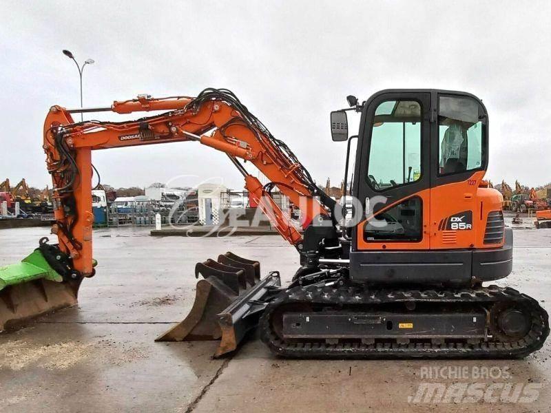 Doosan DX85R Gravemaskiner på larvebånd