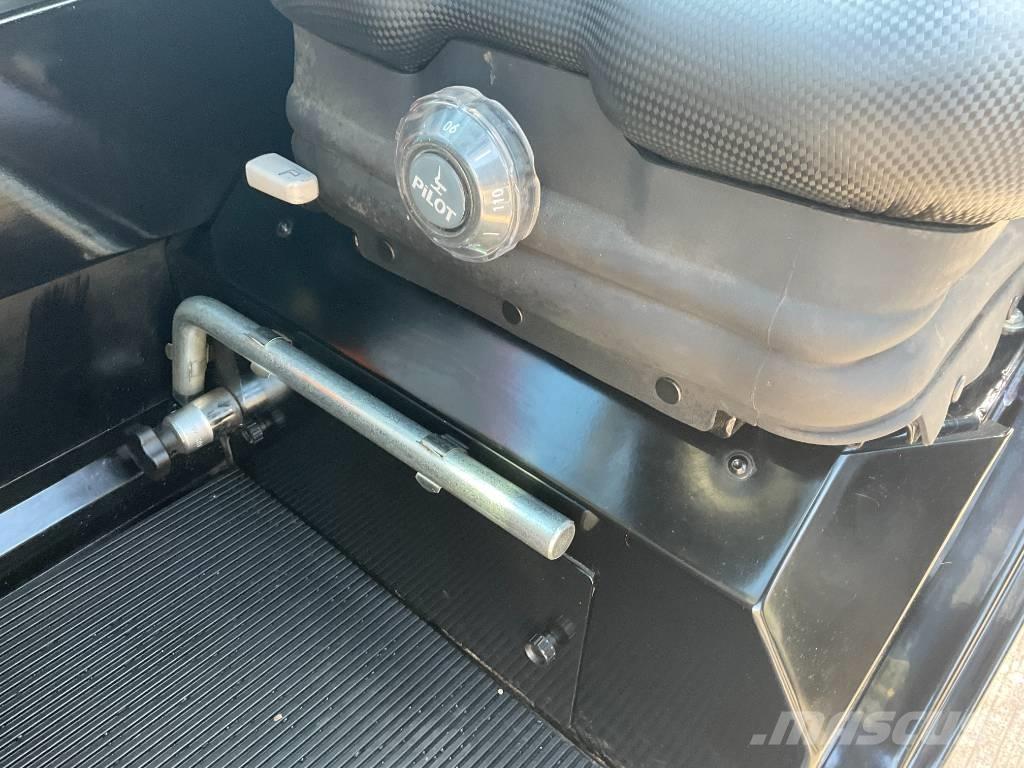 Manitou ULM 412 H Teleskoplæssere