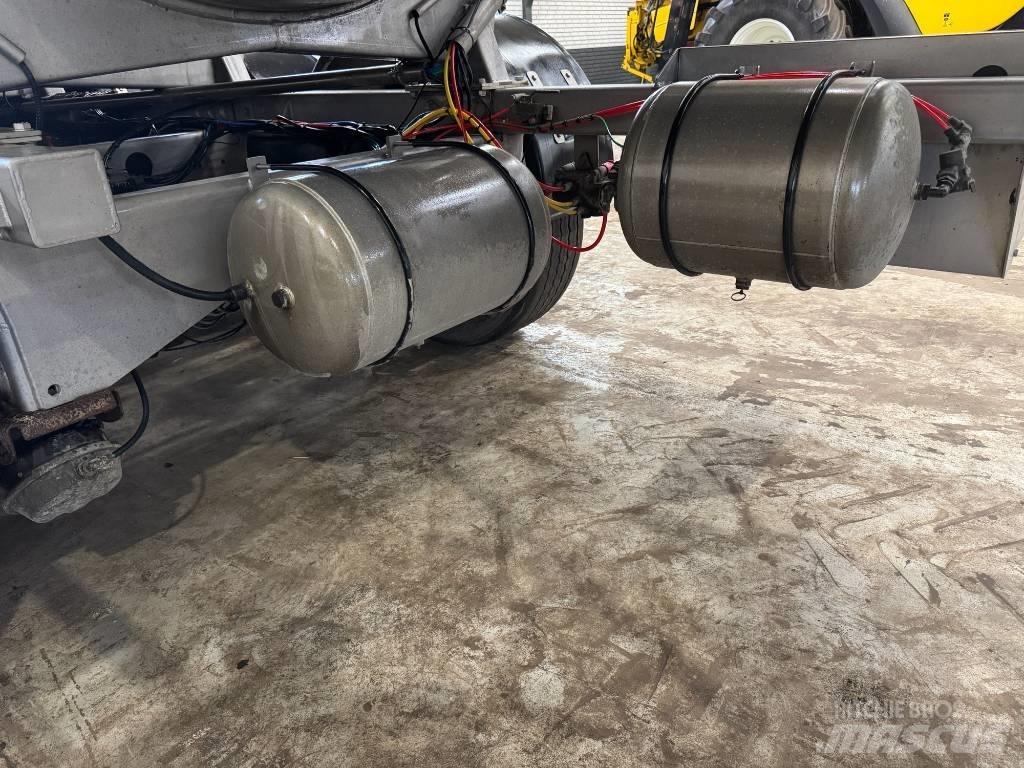  VM-Tarm Gylletrailer Semi-trailer med Tank