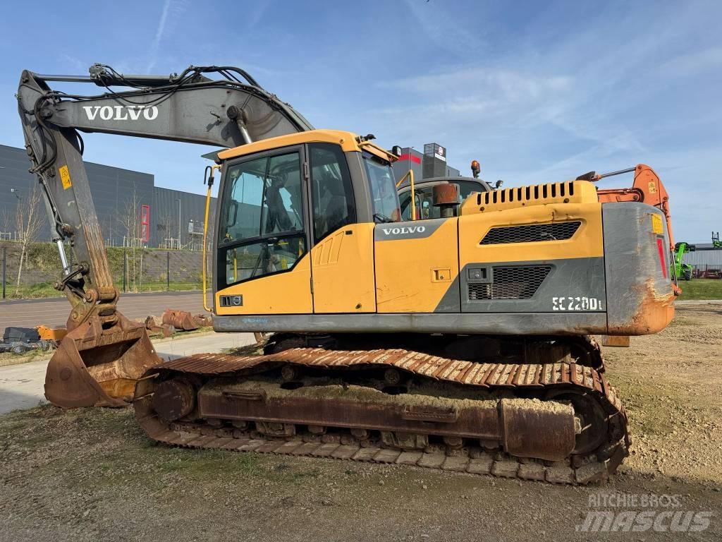 Volvo EC220DL Gravemaskiner på larvebånd
