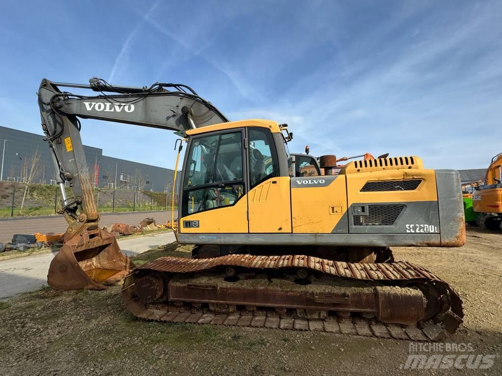 Volvo EC220DL Gravemaskiner på larvebånd