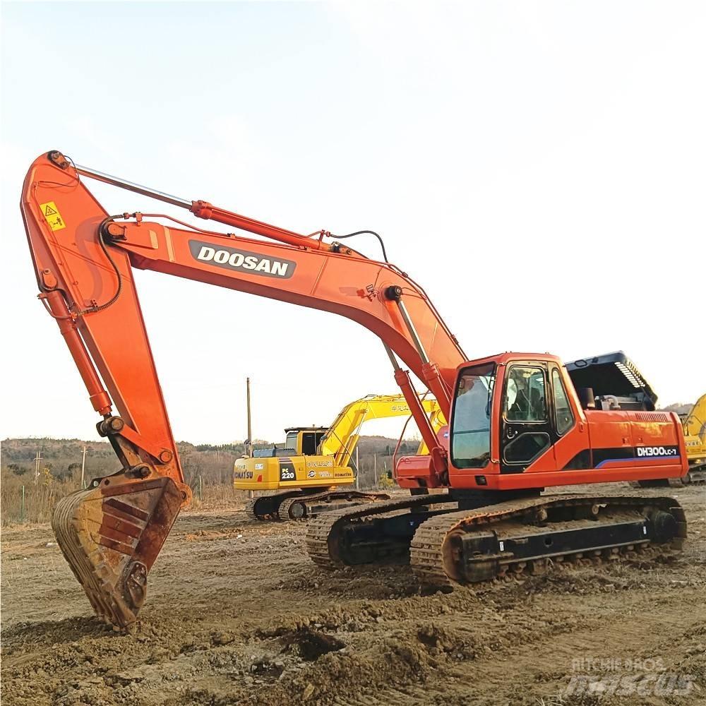 Doosan DH 300 LC-7 Gravemaskiner på larvebånd