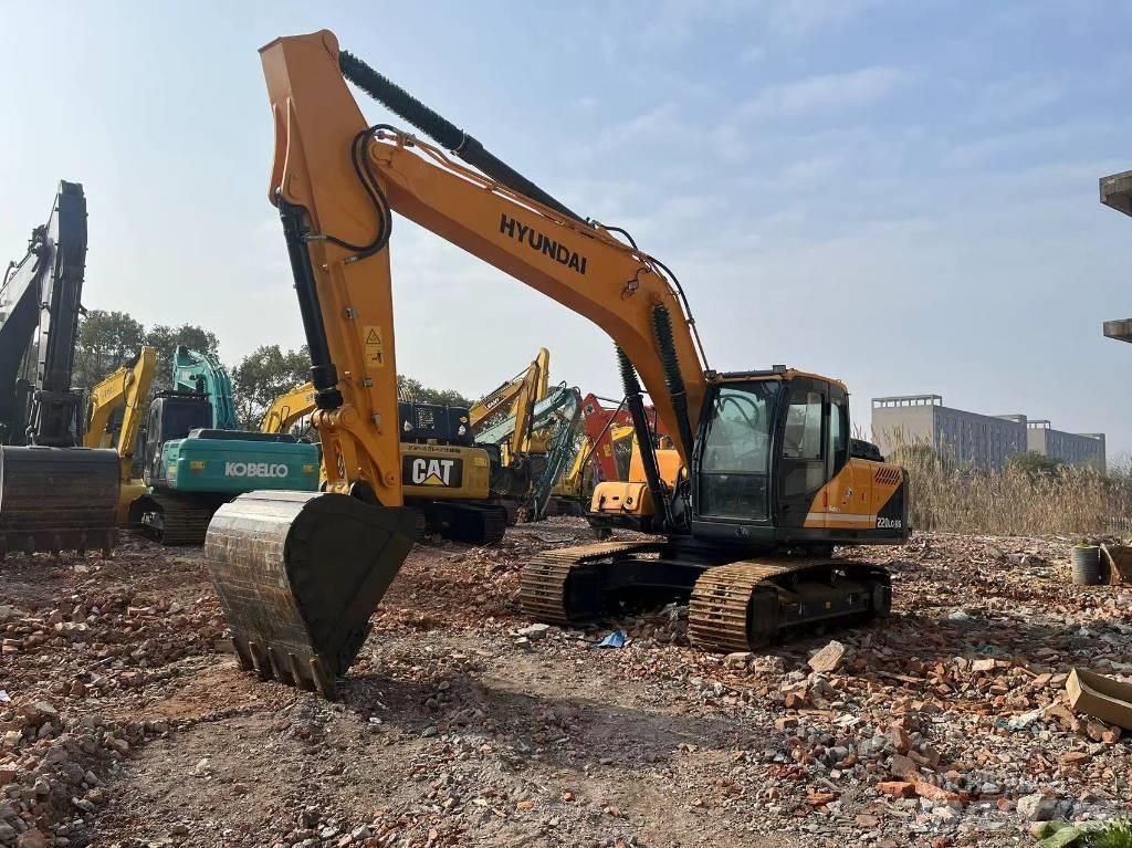Hyundai R220 Gravemaskiner på larvebånd