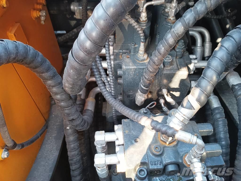 Hyundai R 220-9 S Gravemaskiner på larvebånd