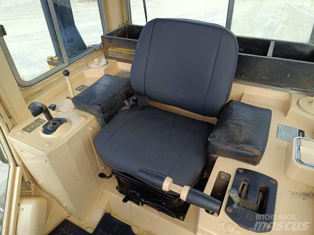 CAT D5H Bulldozer på larvebånd