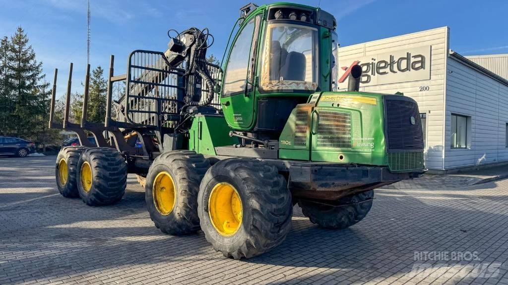 John Deere 1110 E Udkørselsmaskiner