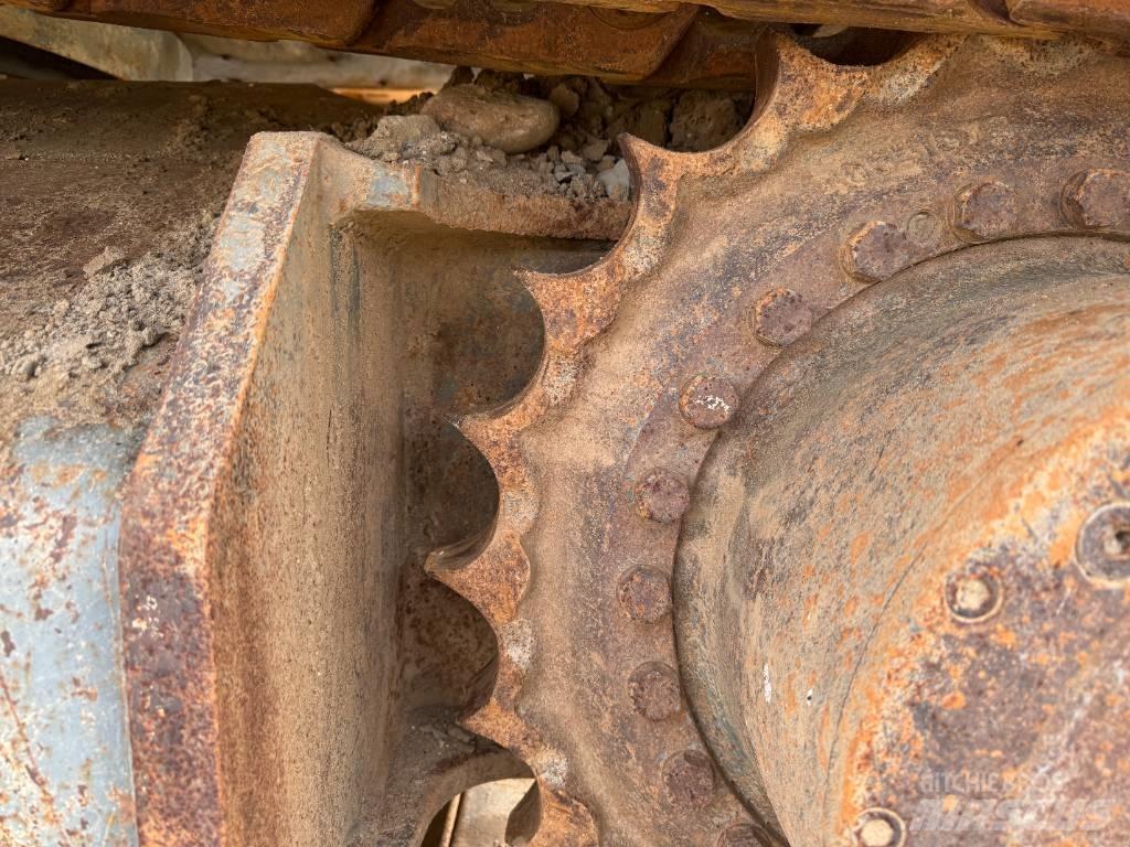 Liebherr R946 Gravemaskiner på larvebånd