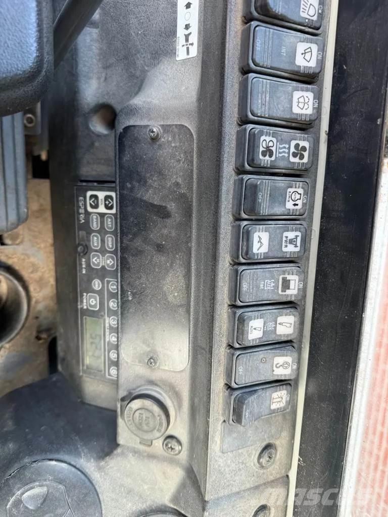 Takeuchi TB230 Gravemaskiner på larvebånd