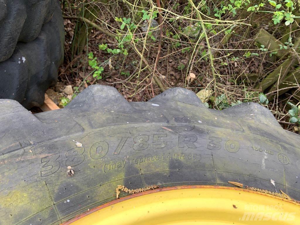  FRONT WHEELS Hjul, Dæk og Fælge