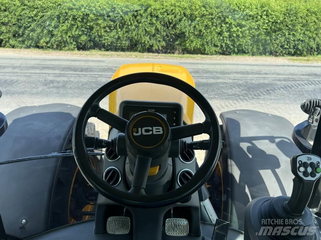 JCB 4220 FASTRAC Traktorer