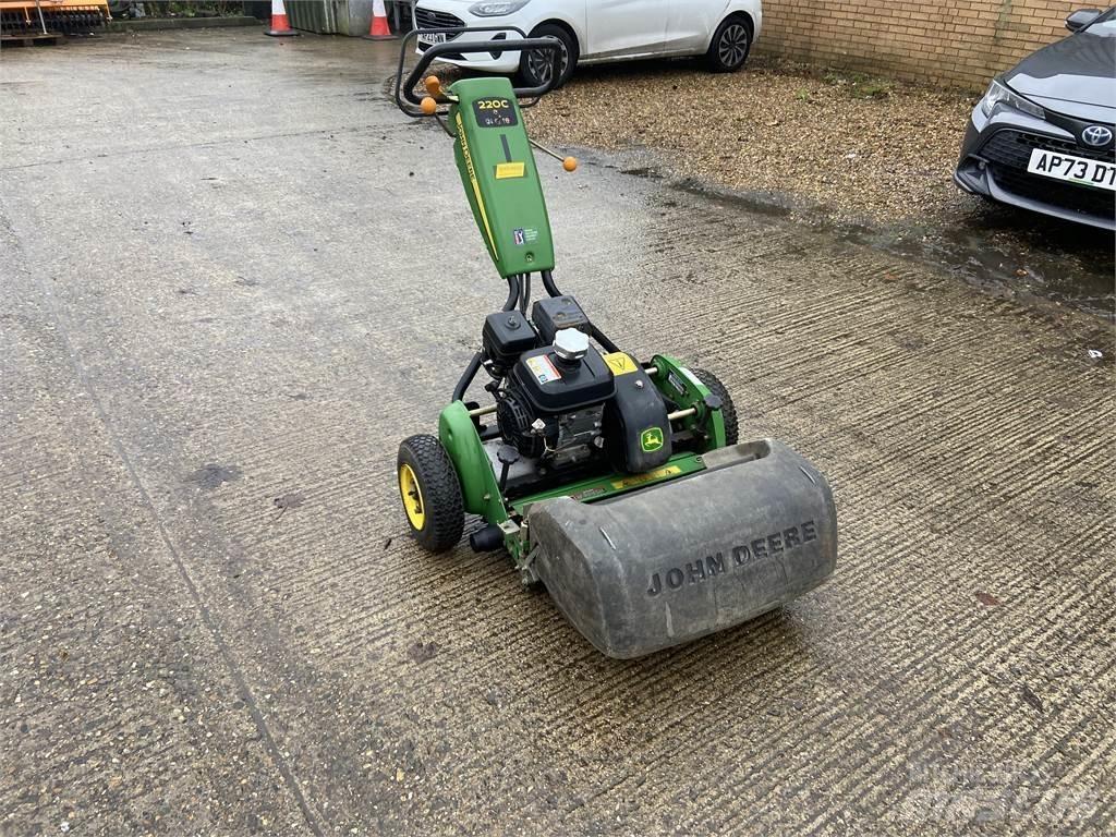 John Deere 220C Landbrug - Andet 