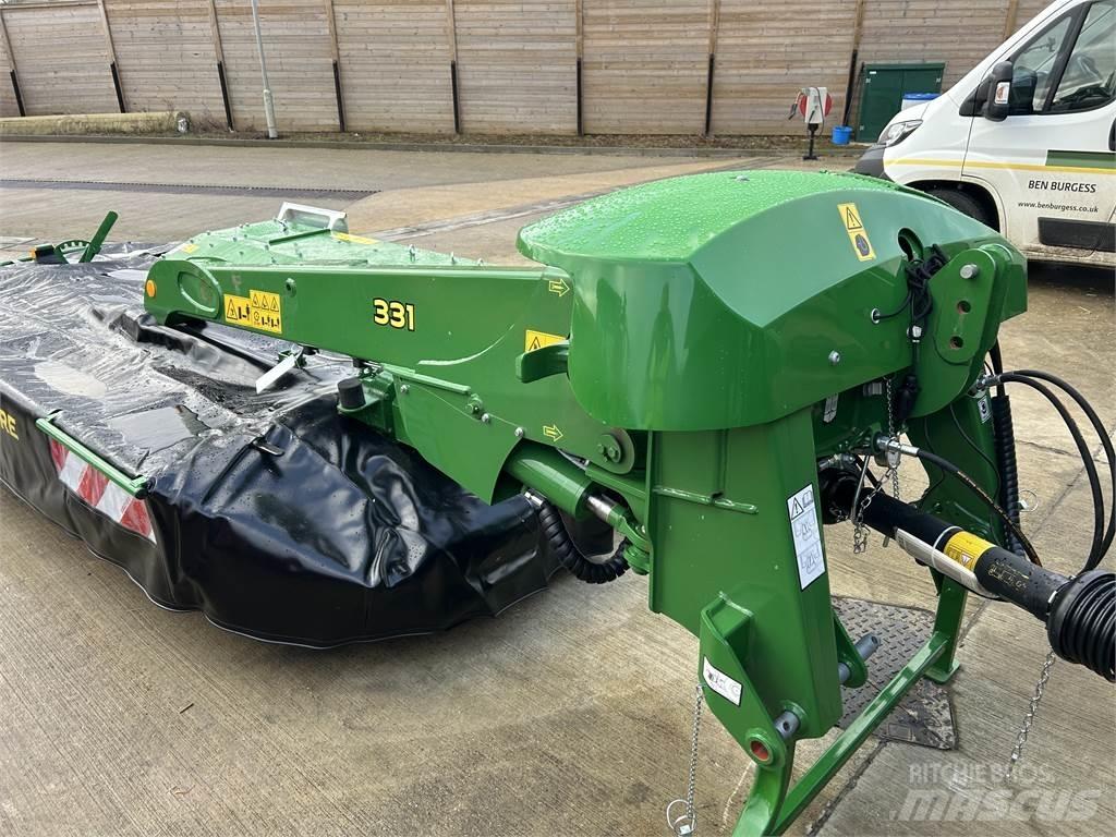 John Deere 331 Kombihøstere