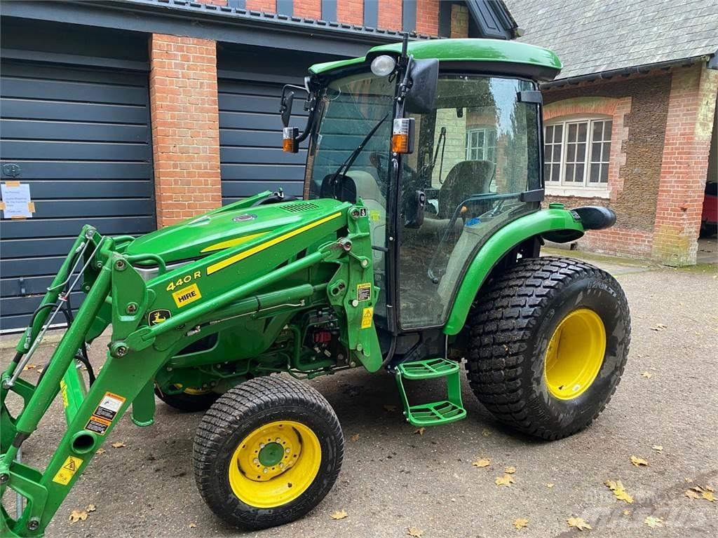 John Deere 4066R Kompakte traktorer