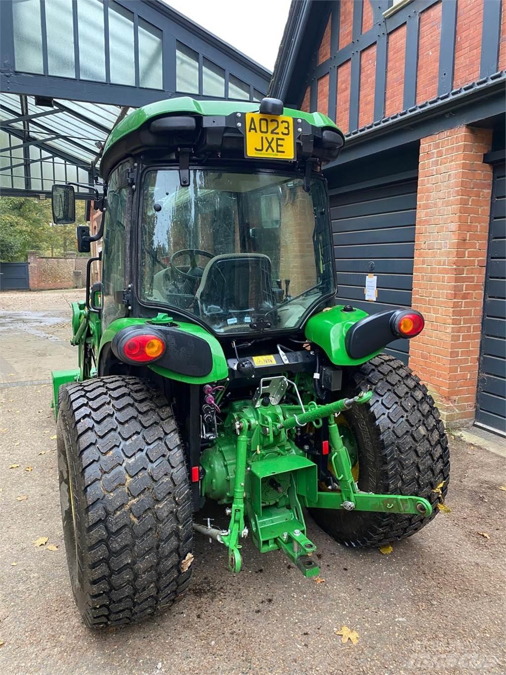 John Deere 4066R Kompakte traktorer