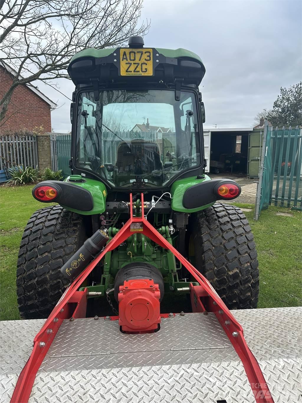 John Deere 4066R Kompakte traktorer