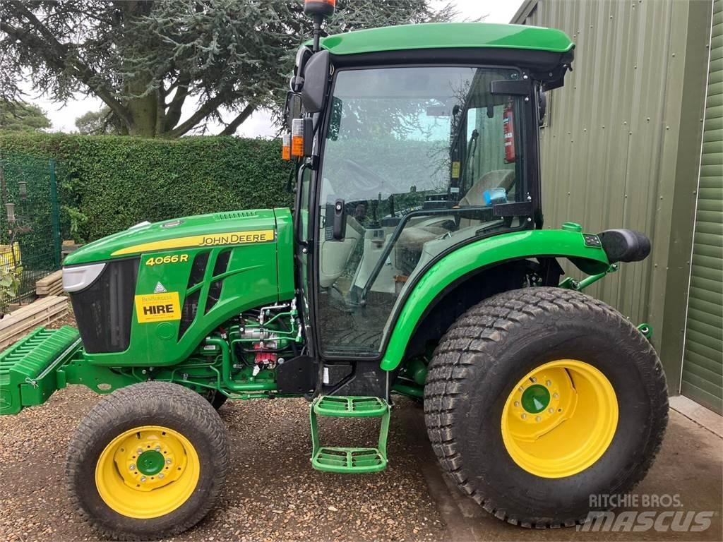 John Deere 4066R Kompakte traktorer