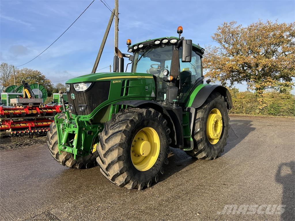 John Deere 6250R Traktorer