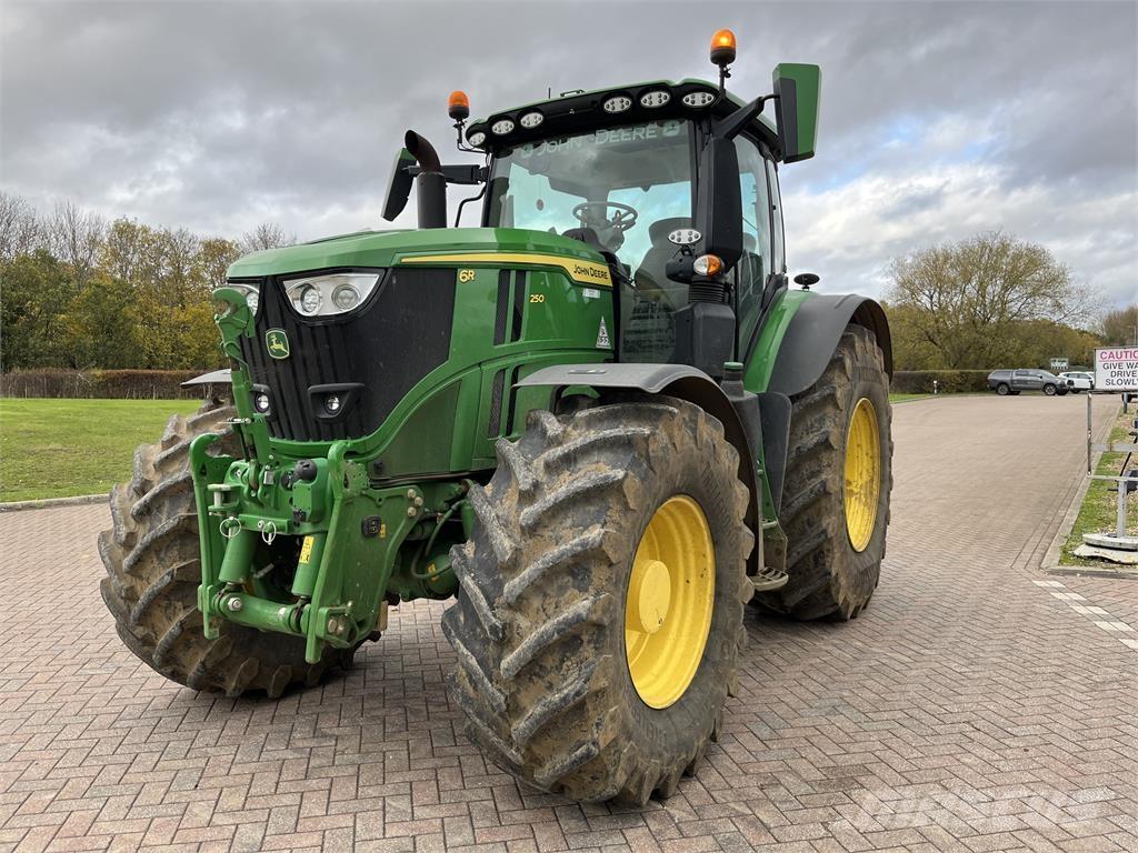 John Deere 6R250 Traktorer