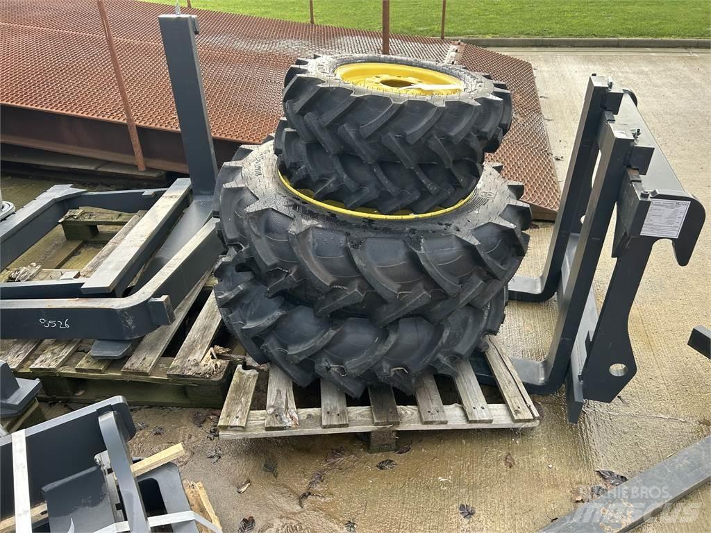 John Deere TYRES Landbrug - Andet 