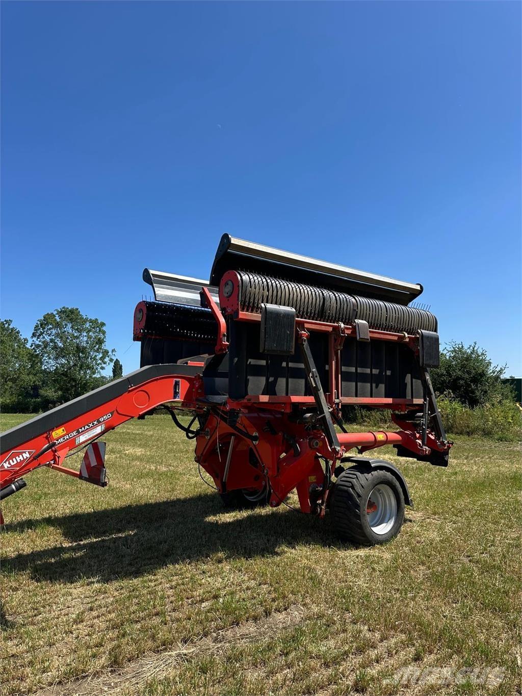 Kuhn MERGEMAXX950 Græsklippere og skårlæggere