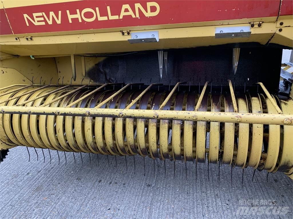 New Holland 945 Rundballe-pressere
