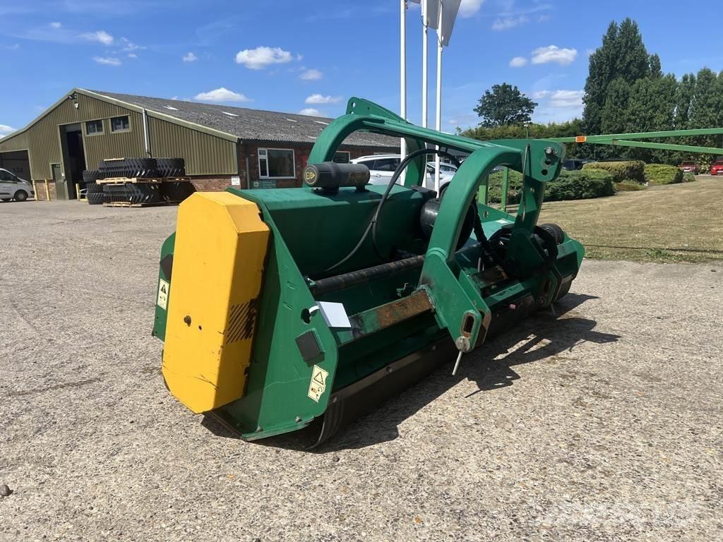 Spearhead Q2500HD Græsklippere og skårlæggere