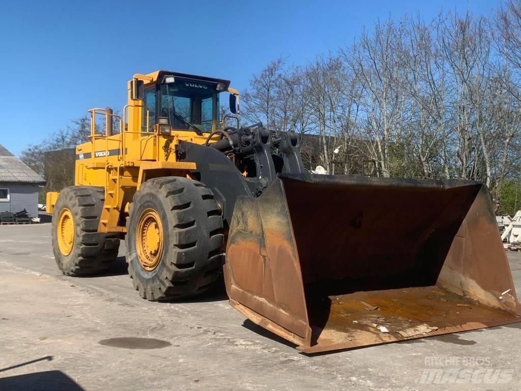 Volvo L330C Læssemaskiner på hjul