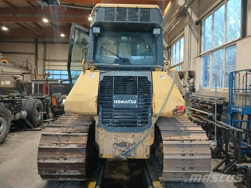 Komatsu D 51 PX-22 Bulldozer på larvebånd