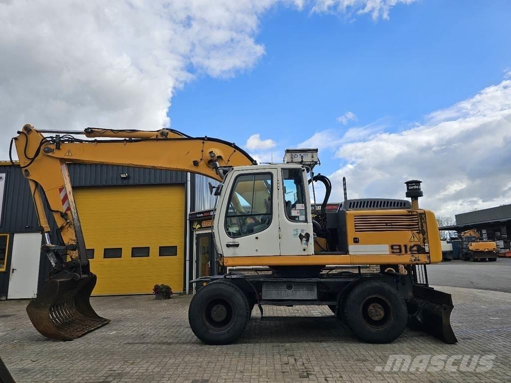 Liebherr A914 Gravemaskiner på hjul