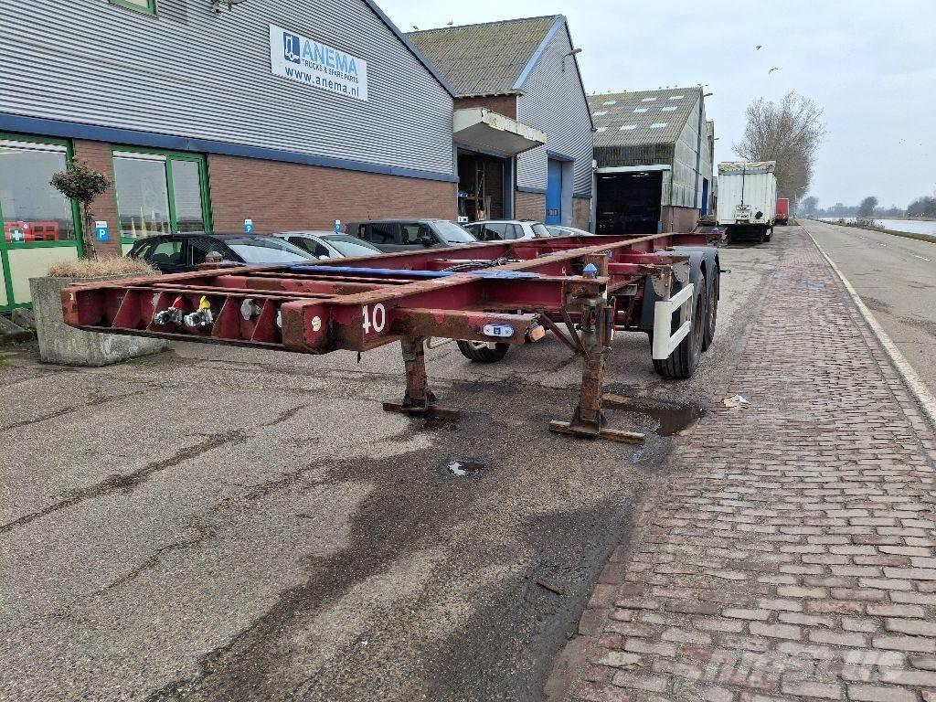Pacton TXC 230 Semi-trailer med containerramme