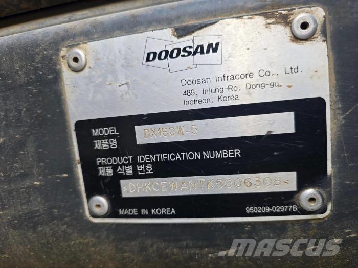 Doosan DX 140 W-5 Gravemaskiner på hjul