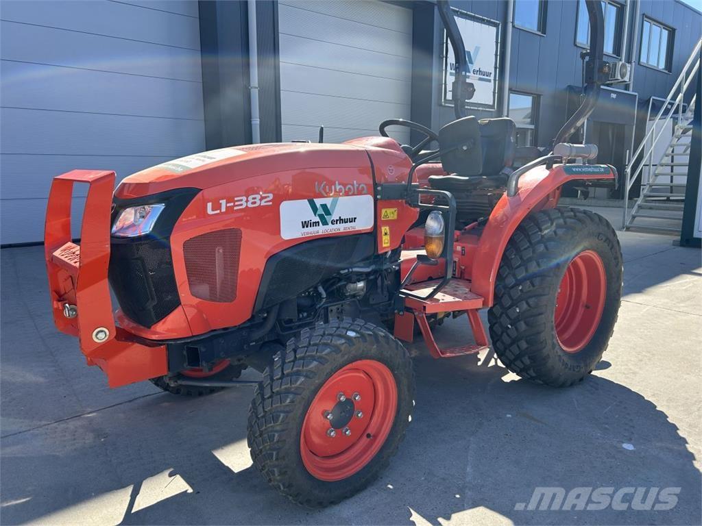 Kubota L1-382 (5283) Kompakte traktorer